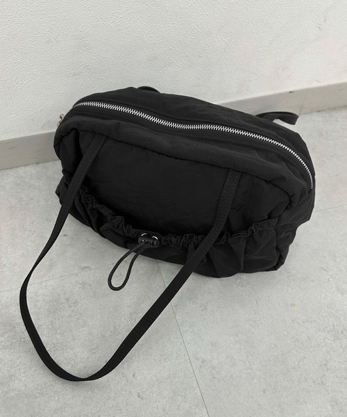 sedacle girl（セダクルガール）の「シャカシャカショルダーバッグ（ハンドバッグ・レディース・ブラック/アイボリー/カーキ・FREE）」の5枚目の写真