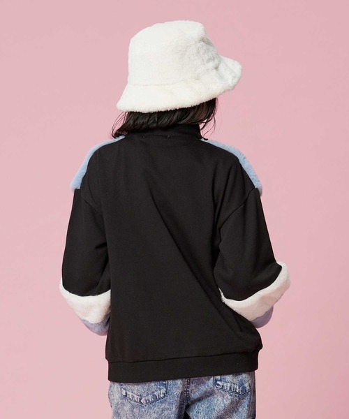 VIVIAN BLUE（ビビアンブルー）の「【VIVIAN BLUE】フェイクファー切り替えハーフジップスウェット（スウェット・キッズ・ブラック/ライム・120/150/130/140）」の5枚目の写真