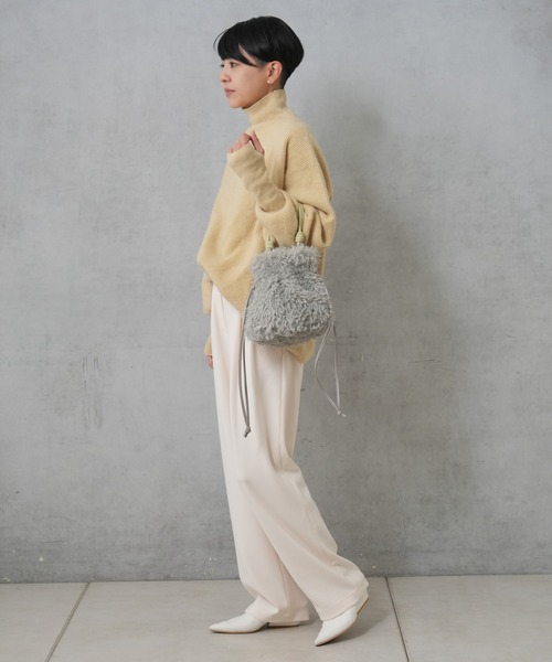 Actually(アクチュアリー)の「パラコードハンドル×ボア巾着トート(トートバッグ・レディース・アイボリー/ブラック/グレー/ベージュ・フリー)」の20枚目の写真