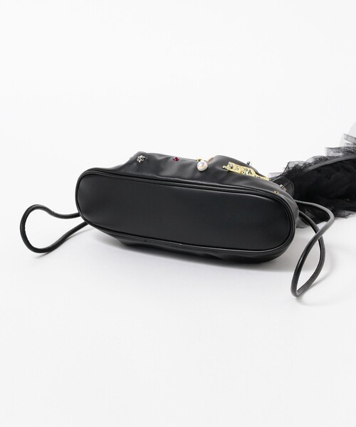 Ray BEAMS(レイビームス)の「Casselini × Ray BEAMS / 別注 スタッズ フリル ショルダーバッグ(ショルダーバッグ・レディース・ブラック/ホワイト・ONE SIZE)」の22枚目の写真