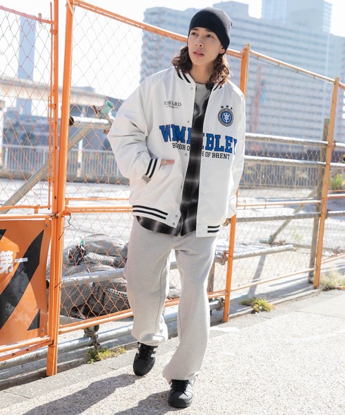 WEGO(ウィゴー)の「WEGO/ワッペンスタジャン(スタジャン・メンズ・ライトグレー/ホワイト/ブラック・LARGE/MEDIUM)」の4枚目の写真