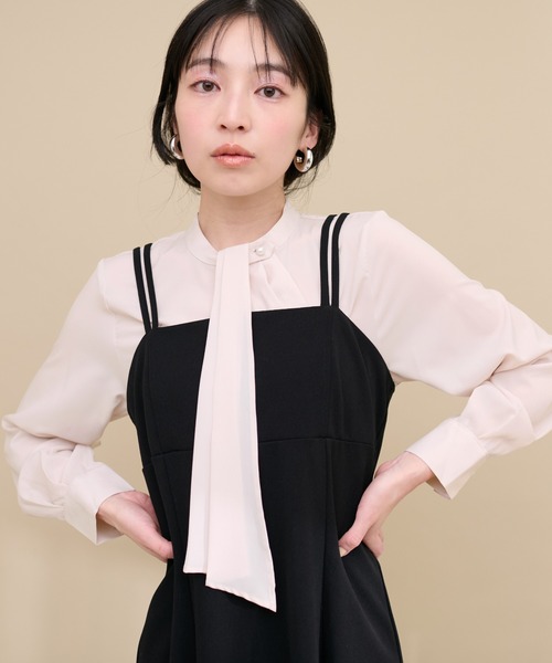 natural couture(ナチュラルクチュール)の「WEB限定 / ドレープスカーフ2WAYブラウス(シャツ/ブラウス・レディース・オフホワイト/ブラウン/ミント/ブルーグレー/ピンクベージュ/グレイッシュベージュ・FREE)」の21枚目の写真