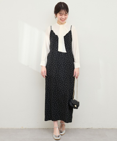 natural couture(ナチュラルクチュール)の「WEB限定 / ドレープスカーフ2WAYブラウス(シャツ/ブラウス・レディース・オフホワイト/ブラウン/ミント/ブルーグレー/ピンクベージュ/グレイッシュベージュ・FREE)」の10枚目の写真