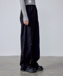 ELOOPS（イーループス）の「【ELOOPS】パネル切替 イージーストレートパンツ（スラックス）」