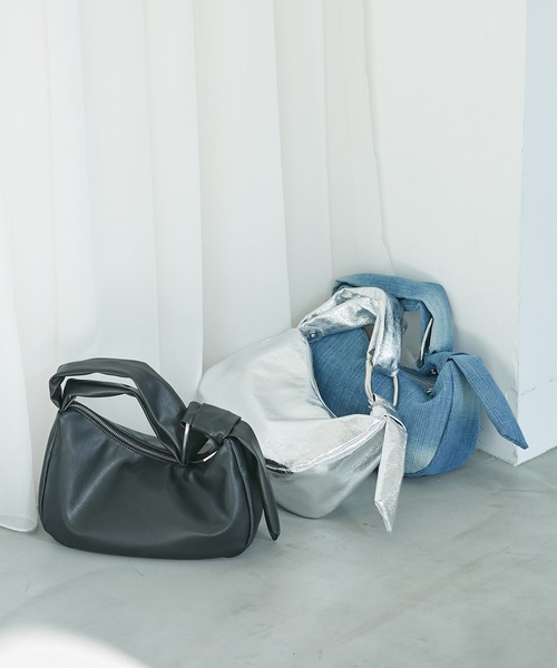 VIS(ビス)の「【2WAY】変形リングワンショルダーバッグ(ハンドバッグ・レディース・シルバー/サックスブルー/ブラック・FREE)」の4枚目の写真