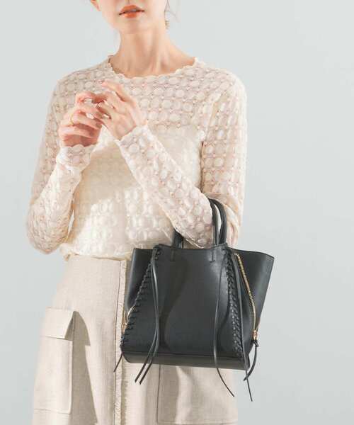 URBAN RESEARCH ROSSO WOMEN（アーバンリサーチ　ロッソ）の「サイドジップミニトート（ショルダーバッグ・レディース・ベージュ系その他/アイボリー/ブラック・-）」の2枚目の写真