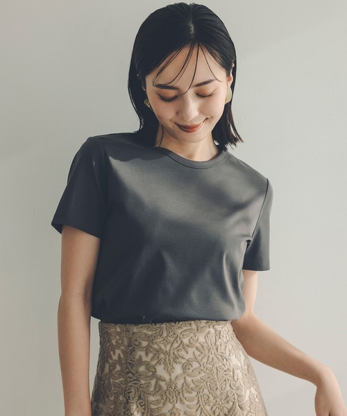 anuans（アニュアンス）の「シルクタッチコットンスリムフィットT（Tシャツ/カットソー・レディース・ブラック/ピンクベージュ/チャコールグレー/ホワイト/ブラウン/サックスブルー/その他/ピンク/ネイビー/ベージュ・MEDIUM/SMALL）」の22枚目の写真