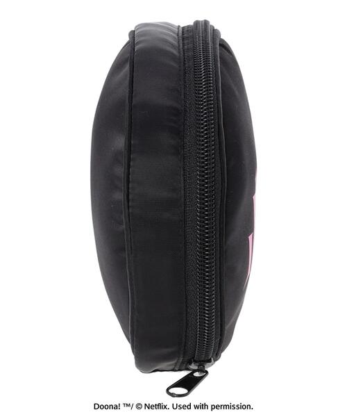 Green　Parks（グリーンパークス）の「●DOONA!　ラウンドポーチ（ポーチ・レディース・パープル/ブラック・FREE）」の5枚目の写真