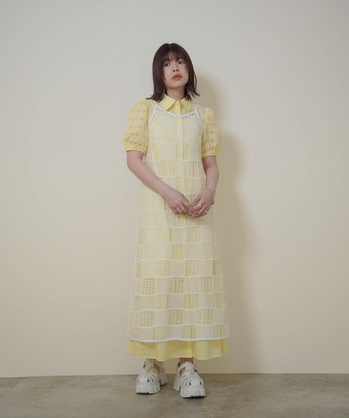 mimi toujours（ミミトゥジュール）の「チェック スリーブ フレアヘム シャツ ワンピース  mimi toujours×itsPeachi（ワンピース・レディース・レモンイエロー/コーラルピンク・M）」の4枚目の写真