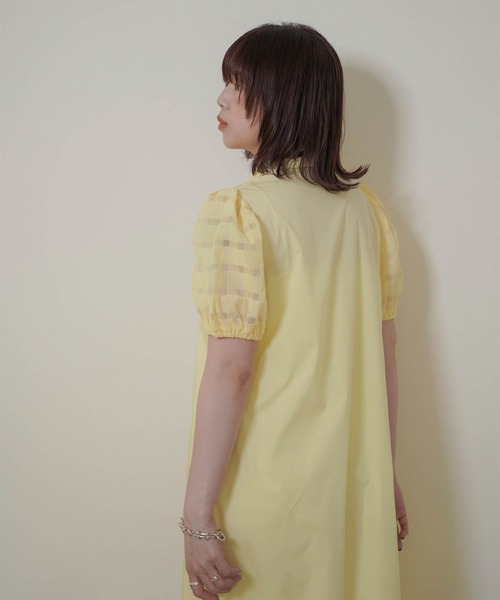 mimi toujours（ミミトゥジュール）の「チェック スリーブ フレアヘム シャツ ワンピース  mimi toujours×itsPeachi（ワンピース・レディース・レモンイエロー/コーラルピンク・M）」の7枚目の写真