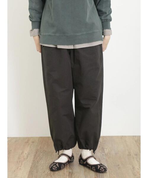 Samansa Mos2（サマンサ モスモス）の「フラップポケット裾ドロストパンツ（その他パンツ・レディース・キナリ/モカ/チャコールグレー/カーキ・F）」の6枚目の写真