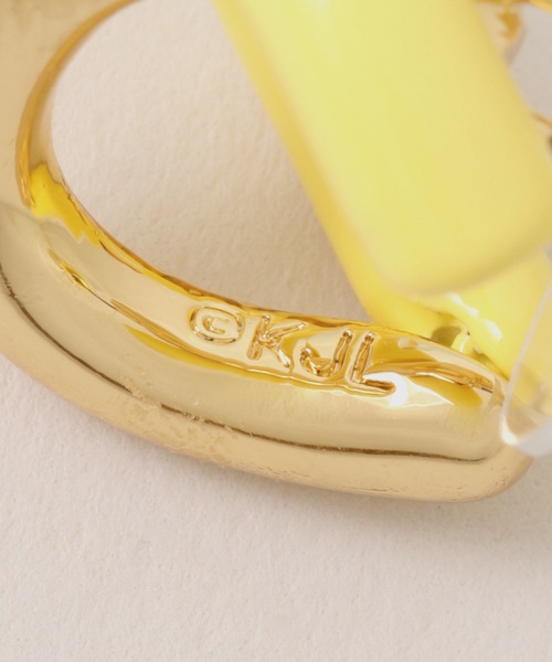 Kenneth Jay Lane(ネスジェイレーン)の「【Kenneth Jay Lane/ケネス ジェイ レーン】COLOR EARRING:ピアス(ピアス(両耳用)・レディース・ピンク/イエロー・FREE)」の5枚目の写真