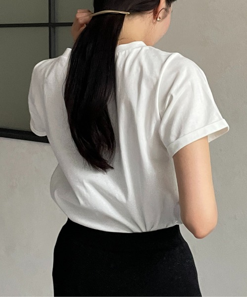 Thevon（ゼボン）の「フロッキーロゴプリントTシャツ（Tシャツ/カットソー・レディース・ホワイト/チャコールグレー/オフホワイト/ブルー/ベージュ・FREE）」の9枚目の写真