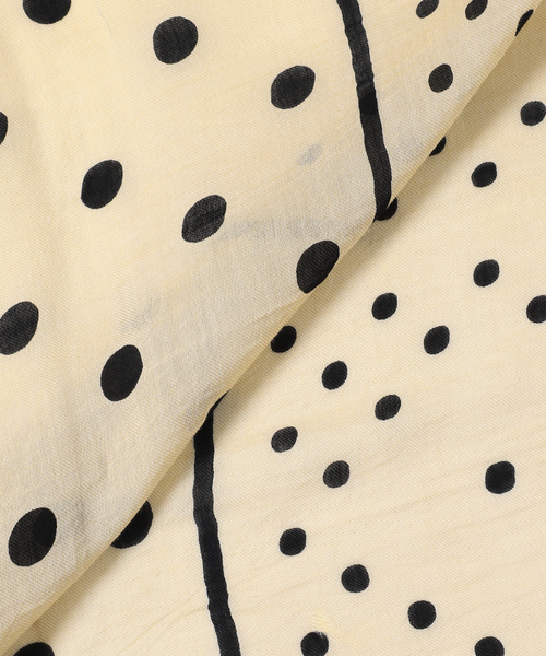 manipuri（マニプリ）の「manipuri（マニプリ）Stole ジオメドット 120x120cm　0141333029（ストール/ショール・レディース・ベージュ/ブラック・FREE）」の9枚目の写真