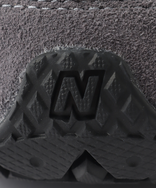 NEW BALANCE(ニューバランス)の「《WEB限定》【New Balance / ニューバランス】M2002R FB(スニーカー・メンズ・チャコールグレー・26cm/28cm/27.5cm/27cm/26.5cm)」の10枚目の写真