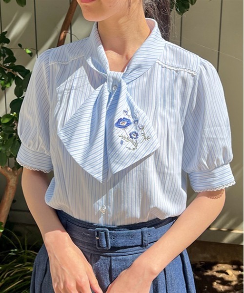 axes femme（アクシーズファム）の「ネモフィラ刺繍リボン