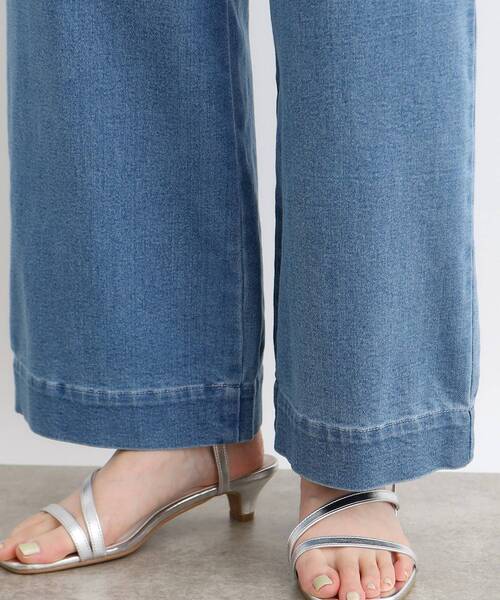 grove(グローブ)の「◆【洗える】タックワイドデニムパンツ(デニムパンツ・レディース・ブルー/ブルー系その他・01/02/03/04/05)」の17枚目の写真