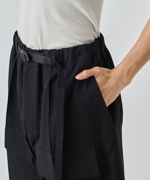 UJOH（ウジョー）の「STUDIOUS別注 Pocket Short PNT（その他パンツ・メンズ・グレー/ブラック・2/3）」の21枚目の写真