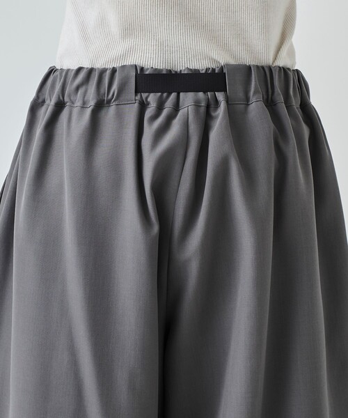 UJOH（ウジョー）の「STUDIOUS別注 Pocket Short PNT（その他パンツ・メンズ・グレー/ブラック・2/3）」の11枚目の写真