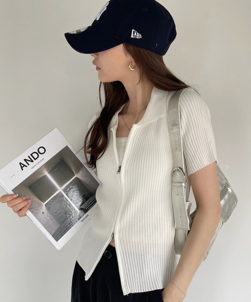 Ada.(エイダ)の「ダブルジップ コンパクト 半袖 ニット(Tシャツ/カットソー・レディース・ブラック/ホワイト/ピンク・FREE)」の20枚目の写真