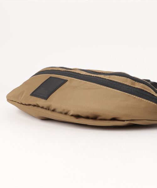 THE BROWN BUFFALO（ザブラウンバッファロー）の「BB BEYONDSLING 420D（ショルダーバッグ・メンズ・キャメル・FREE）」の5枚目の写真