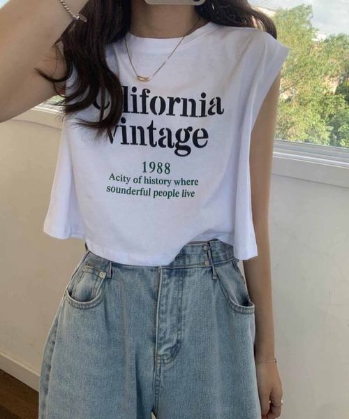 NANEA（ナネア）の「クロップド丈ロゴプリントノースリーブカットソー（Tシャツ/カットソー・レディース・オレンジ/ホワイト/ブラック・SMALL/MEDIUM/LARGE）」の11枚目の写真
