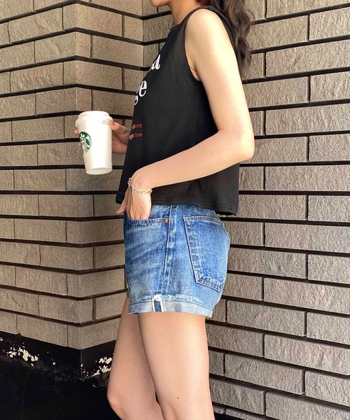 NANEA（ナネア）の「クロップド丈ロゴプリントノースリーブカットソー（Tシャツ/カットソー・レディース・オレンジ/ホワイト/ブラック・SMALL/MEDIUM/LARGE）」の21枚目の写真