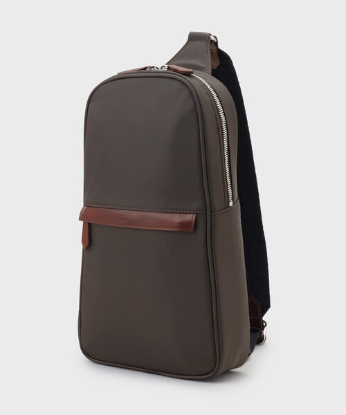 TAKEO KIKUCHI（タケオキクチ）の「◆【ヘビタン】レザーコンビナイロン ワンショルダーバッグ（ボディバッグ/ウエストポーチ・メンズ・ブラック/ダークブラウン・00）」の8枚目の写真