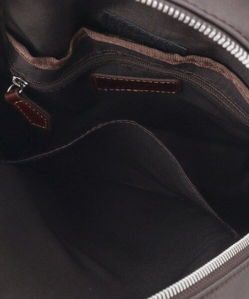 TAKEO KIKUCHI（タケオキクチ）の「◆【ヘビタン】レザーコンビナイロン ワンショルダーバッグ（ボディバッグ/ウエストポーチ・メンズ・ブラック/ダークブラウン・00）」の16枚目の写真