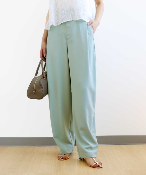 Jines（ジネス）の「バルーンタックパンツ（その他パンツ・レディース・ベージュ/ミント・38）」の9枚目の写真