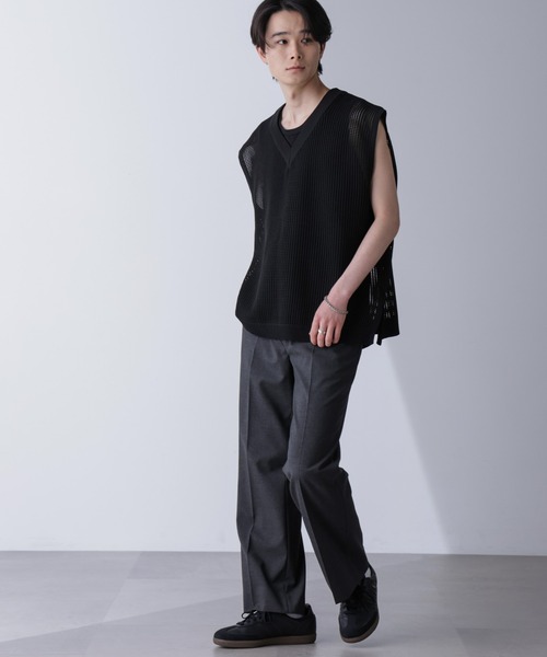 NANO universe(ナノユニバース)の「ルーズシルエット ニットベスト(ベスト・メンズ・ブラック/ライトグレー・M/L)」の9枚目の写真