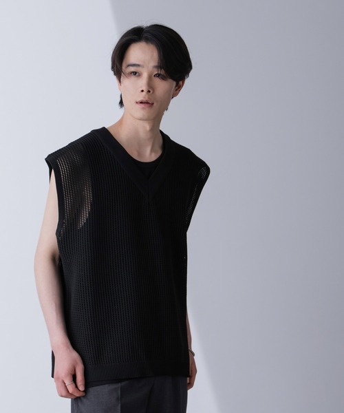 NANO universe(ナノユニバース)の「ルーズシルエット ニットベスト(ベスト・メンズ・ブラック/ライトグレー・M/L)」の15枚目の写真