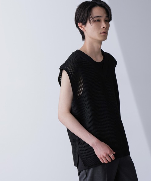 NANO universe(ナノユニバース)の「ルーズシルエット ニットベスト(ベスト・メンズ・ブラック/ライトグレー・M/L)」の12枚目の写真