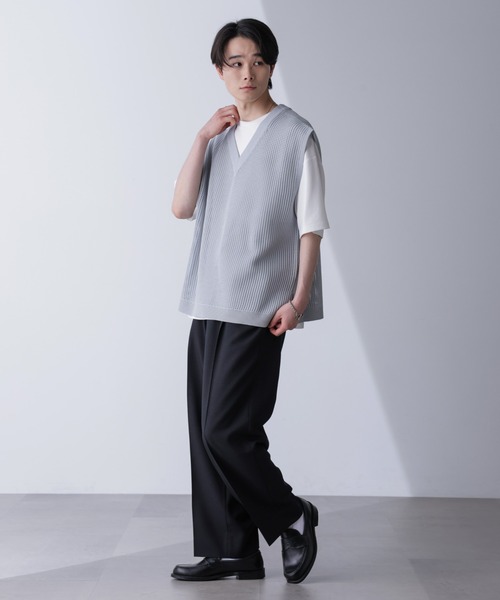 NANO universe(ナノユニバース)の「ルーズシルエット ニットベスト(ベスト・メンズ・ブラック/ライトグレー・M/L)」の18枚目の写真