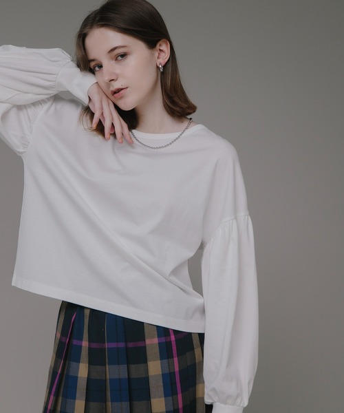 URBAN RESEARCH Sonny Label(アーバンリサーチサニーレーベル)の「『WEB限定』USAコットン袖ボリュームロングTシャツ(Tシャツ/カットソー・レディース・オフホワイト/ブラック/グレー系その他/ブルー系その他・FREE)」の2枚目の写真