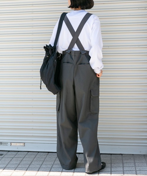 FORK&SPOON（フォークアンドスプーン）の「FORK&SPOON　サスペンダーカーゴパンツ（カーゴパンツ・レディース・カーキ/チャコールグレー・1/2）」の5枚目の写真