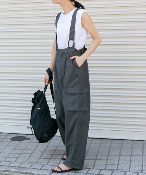 FORK&SPOON（フォークアンドスプーン）の「FORK&SPOON　サスペンダーカーゴパンツ（カーゴパンツ・レディース・カーキ/チャコールグレー・1/2）」の11枚目の写真