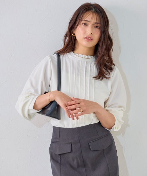 セール】フリルネックタックTブラウス（シャツ/ブラウス）｜Pierrot