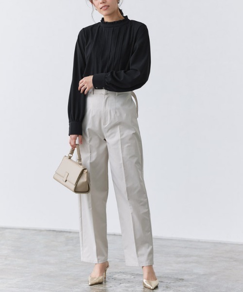 Pierrot（ピエロ）の「フリルネックタックTブラウス（シャツ/ブラウス・レディース・ネイビー/オフホワイト/グレー/ブルー/ブラック/ベージュ/ライトブルー・M/L）」の15枚目の写真