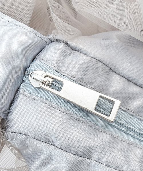 LOVETOXIC（ラブトキシック）の「チュールフリルバッグ（バックパック/リュック・キッズ・グレー/アイボリー・FREE）」の5枚目の写真