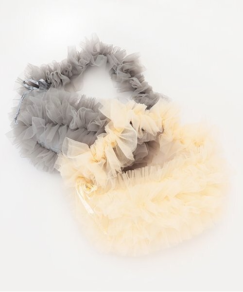 LOVETOXIC（ラブトキシック）の「チュールフリルバッグ（バックパック/リュック・キッズ・グレー/アイボリー・FREE）」の3枚目の写真