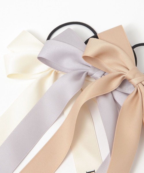 repipi armario（レピピ アルマリオ）の「マットサテンWリボンポニー（ヘアゴム・キッズ・アイボリー/ブラック/ベージュ/グレー・FREE）」の6枚目の写真