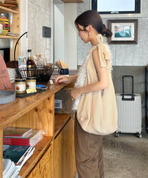 「Voyou」ミディアムトート ベージュ Givenchy | Voyou north-south medium beige tote bag | Savannahs