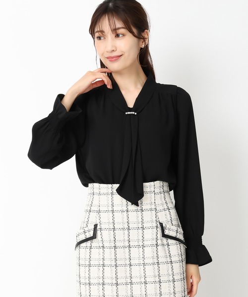 MISCH MASCH(ミッシュマッシュ)の「パールボウタイブラウス/MM438112(シャツ/ブラウス・レディース・ホワイト/ベージュ/ブラック・フリ-)」の8枚目の写真