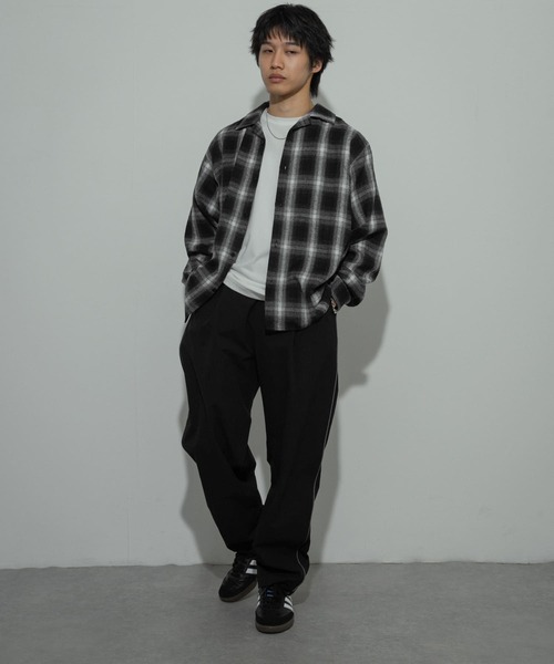 SENSE OF PLACE by URBAN RESEARCH(センスオブプレイスバイアーバンリサーチ)の「『セットアップ対応』パイピングトラックパンツ(その他パンツ・メンズ・ブラック/ベージュ・MEDIUM/LARGE)」の7枚目の写真