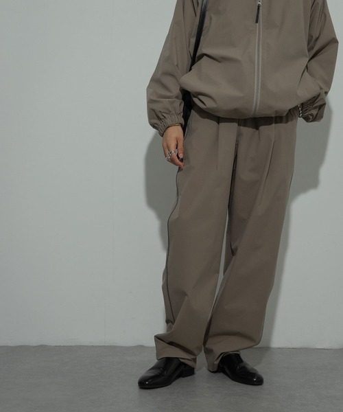 SENSE OF PLACE by URBAN RESEARCH(センスオブプレイスバイアーバンリサーチ)の「『セットアップ対応』パイピングトラックパンツ(その他パンツ・メンズ・ブラック/ベージュ・MEDIUM/LARGE)」の9枚目の写真