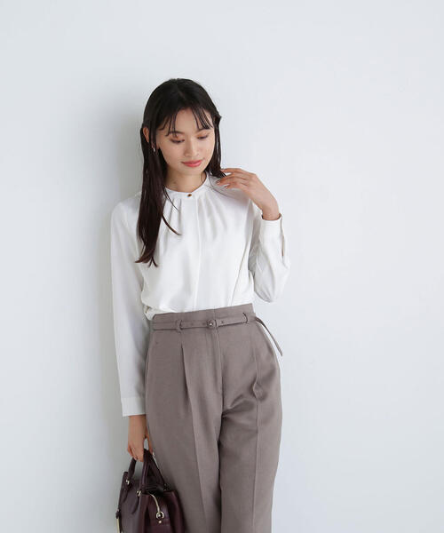 NATURAL BEAUTY BASIC（ナチュラルビューティーベーシック）の「◇フロントタックブラウス（シャツ/ブラウス・レディース・ベージュ/オフホワイト/ダークブラウン・SMALL/MEDIUM）」の8枚目の写真