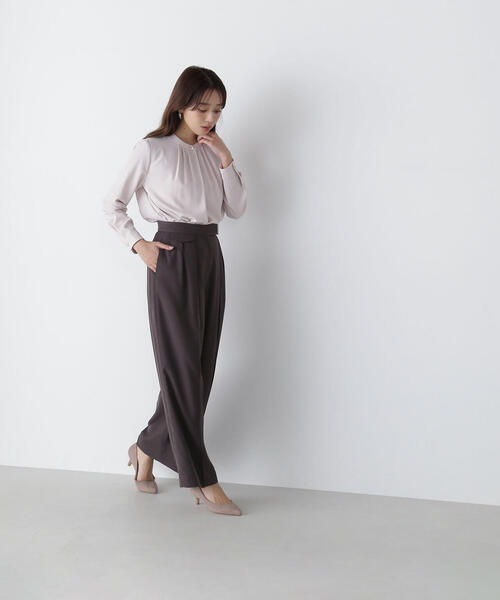 NATURAL BEAUTY BASIC（ナチュラルビューティーベーシック）の「◇フロントタックブラウス（シャツ/ブラウス・レディース・ベージュ/オフホワイト/ダークブラウン・SMALL/MEDIUM）」の20枚目の写真