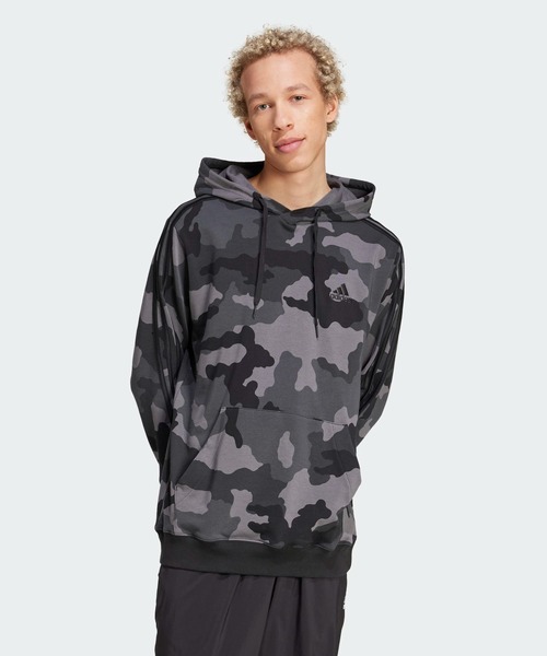 adidas（アディダス）の「シーズナル エッセンシャルズ カモフラージュ