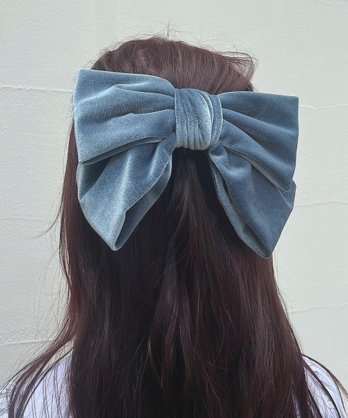 F i.n.t（フィント）の「ベロアリボンバレッタ/F&A/fint（バレッタ/ヘアクリップ・レディース・ブルー/アイボリー/ブラウン/ピンク・FREE）」の3枚目の写真
